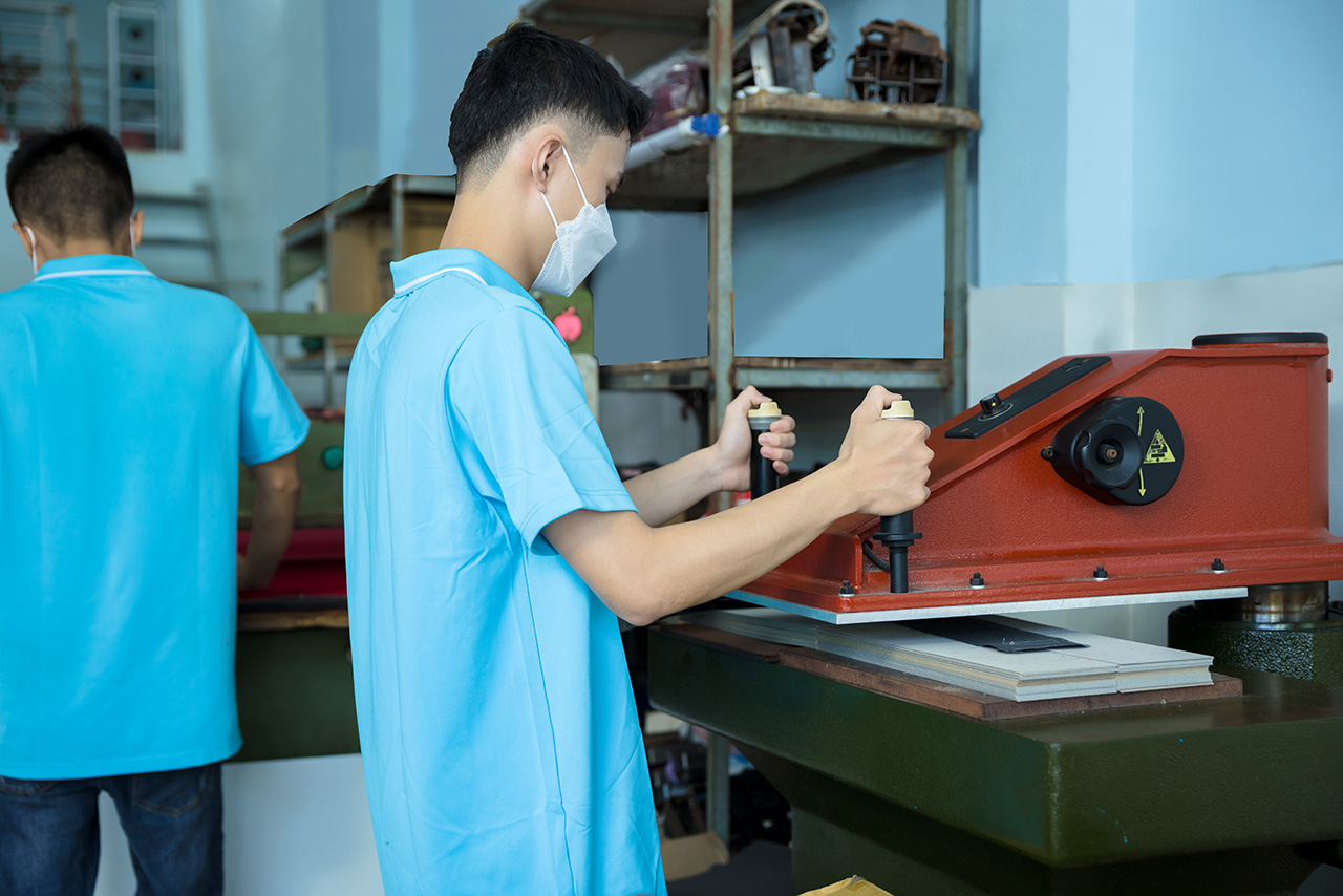 Xưởng may túi xách không qua trung gian 